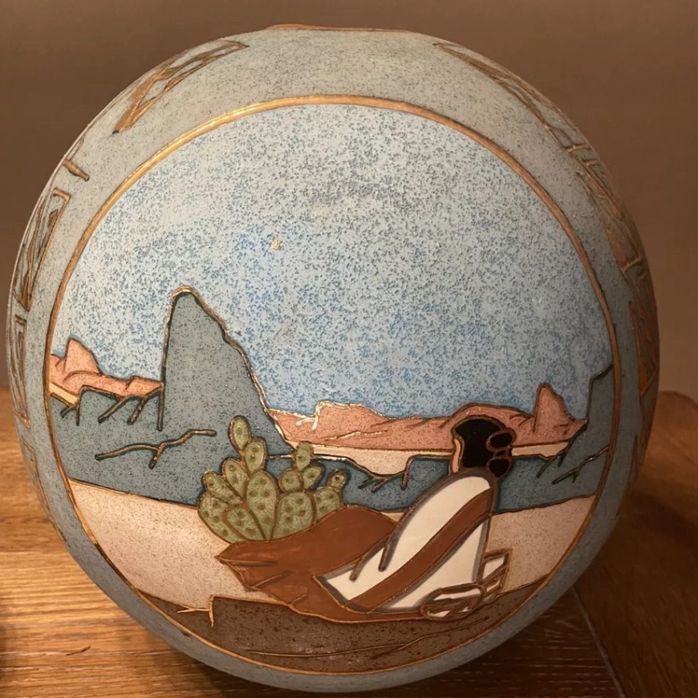 Vintage Gina Arrenghetti Southwestern 22k gold trim Native vase signed item#30